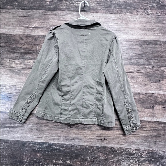Knox Rose Green Utility Jacket with Classic Design and Long Sleeves - Picture 9 of 9